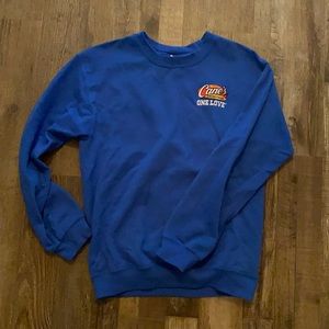 raising canes pullover